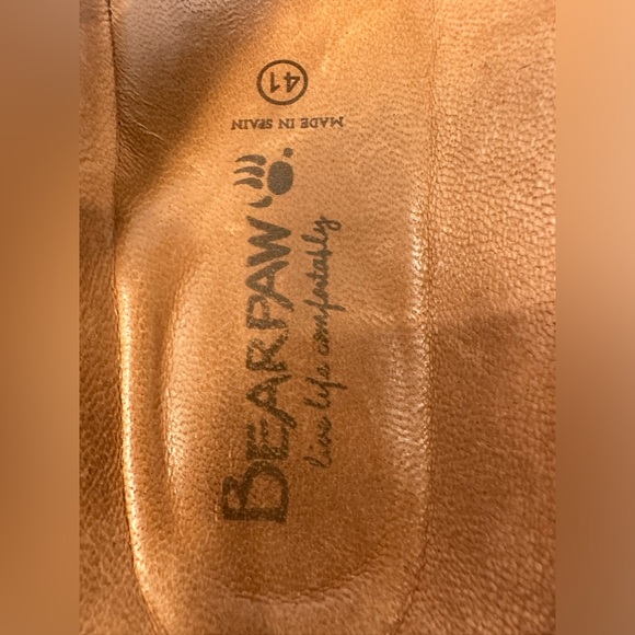 Bearpaw men’s sandal w/contour leather footbed, rubber sole, slightly cushioned. - Picture 12 of 13